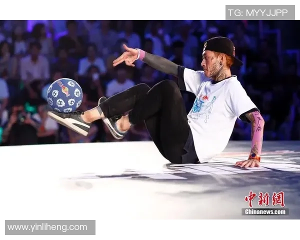 巴塞罗那足球短袖热销中展现你的球迷风采与激情