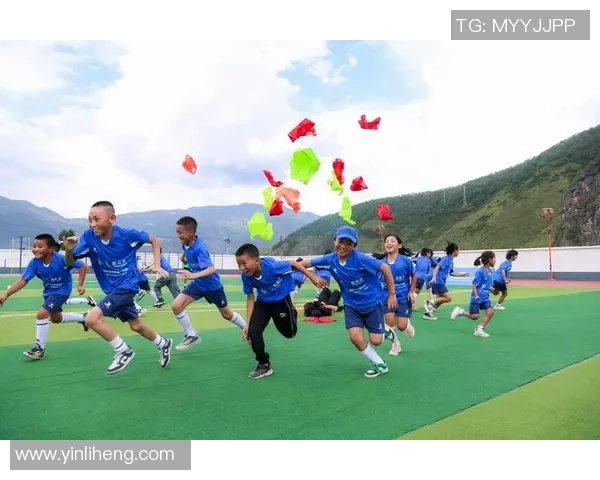 贵警足球:传承精神与团队合作的完美结合,助力青少年成长与发展 贵警足球:传承精神与团队合作的完美结合,助力青少年成长与发展